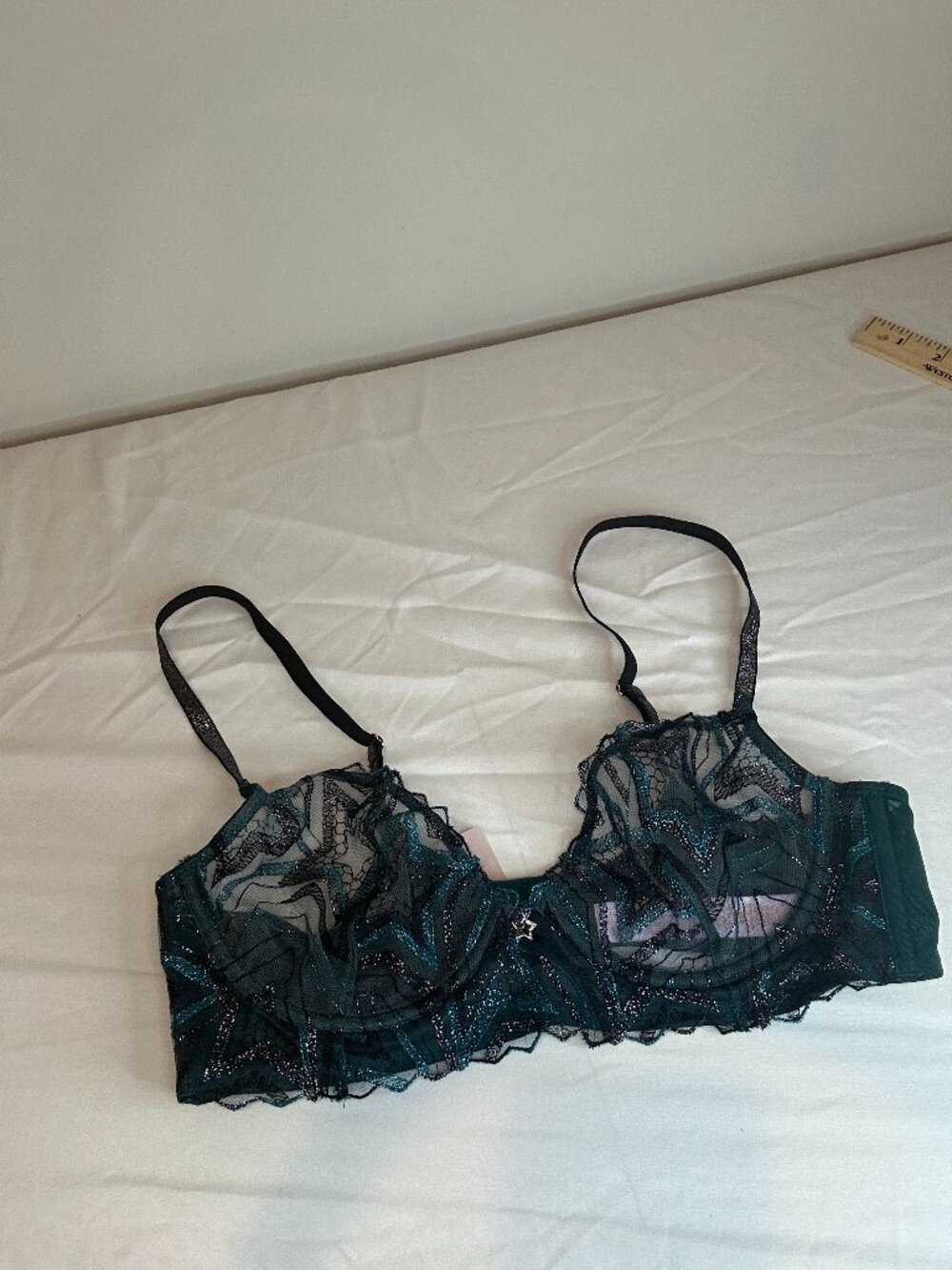 Savage X Fenty Green Lace Underwire Bra 36B New With Tags